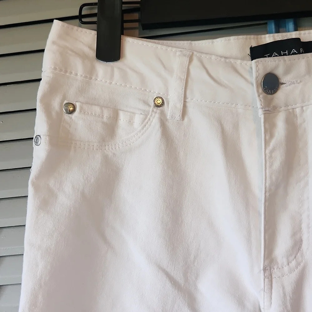 Tahari White Abigail Bermuda Shorts - Picture 3 of 13